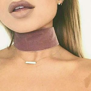 🎆 FREE with bundle of 3 or more 🎆Velvet Choker
